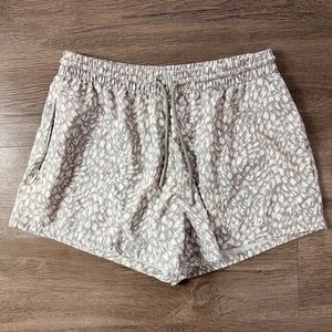 Hurley Light Gray Athletic Shorts with Zippered Pocket - S